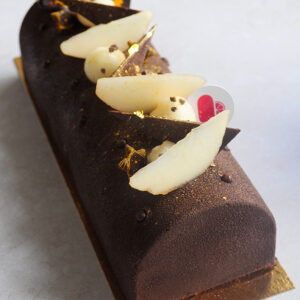Buche chocolat tonka & poire épices